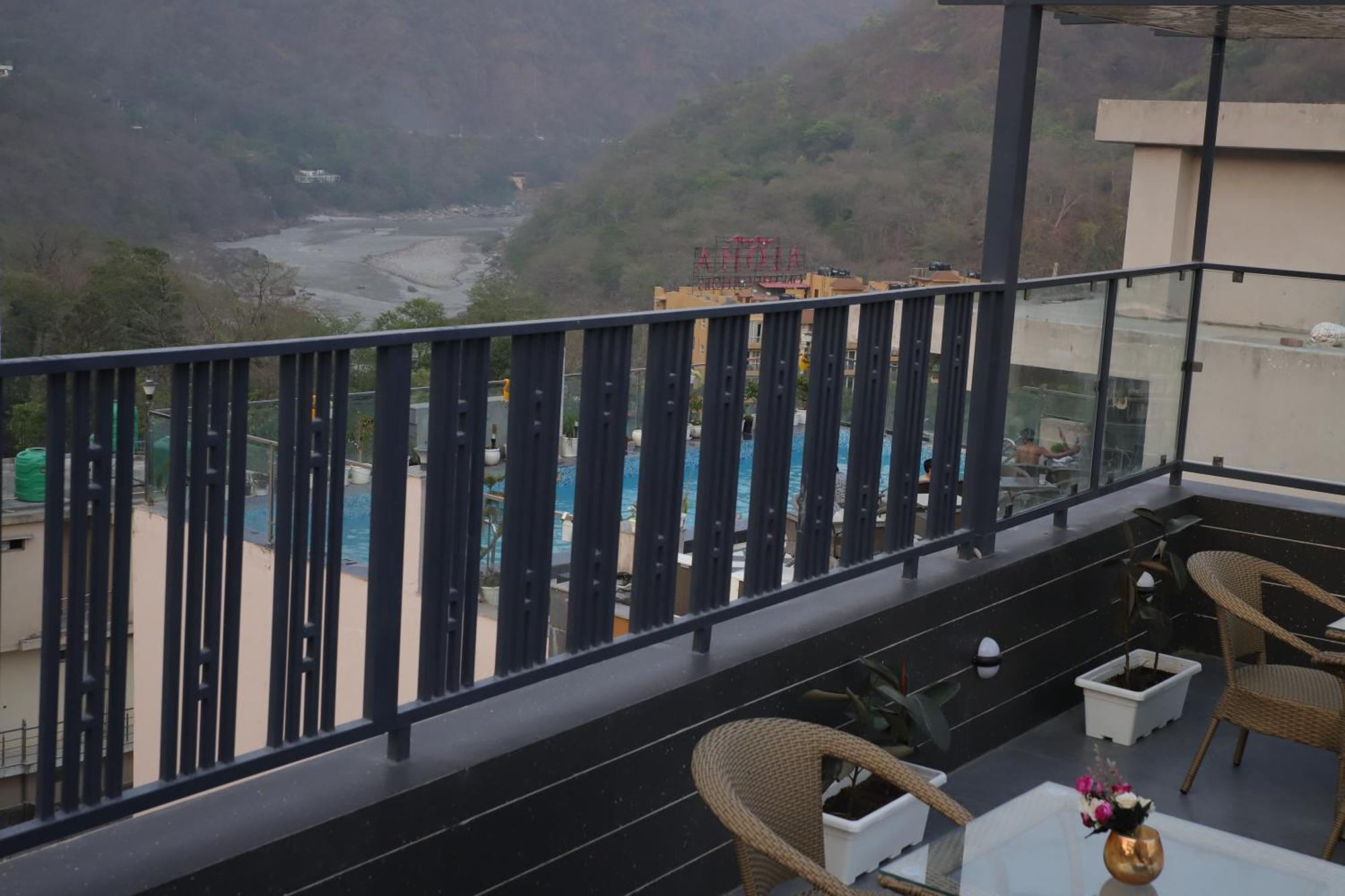 Perfectstayz Heritage Near Neem Beach Rishikesh Exterior photo