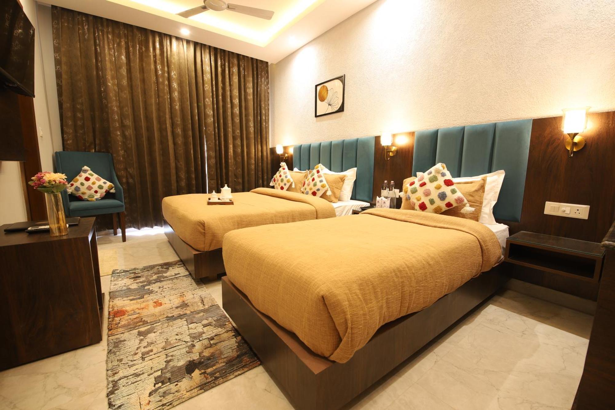 Perfectstayz Heritage Near Neem Beach Rishikesh Exterior photo