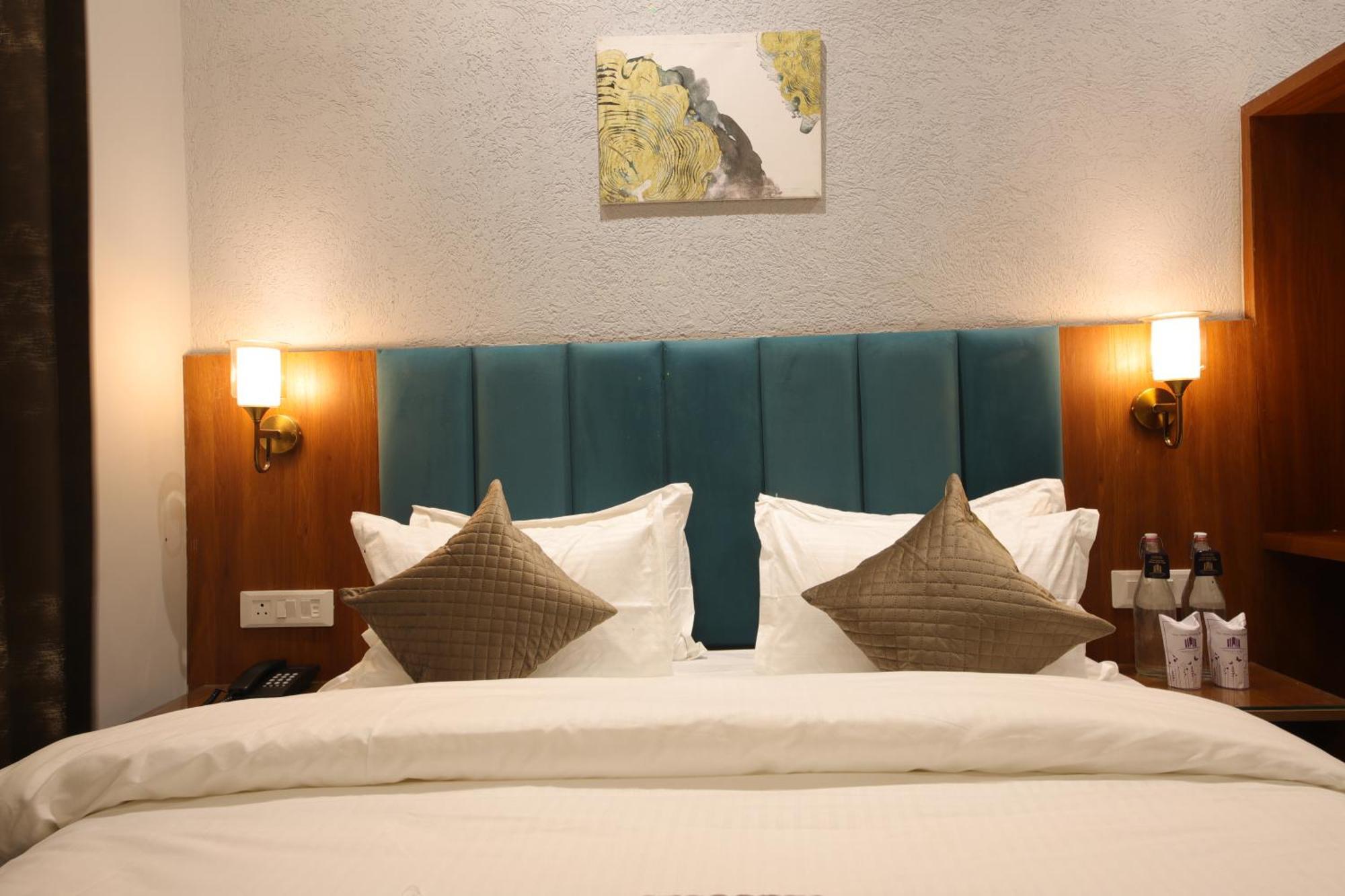 Perfectstayz Heritage Near Neem Beach Rishikesh Exterior photo